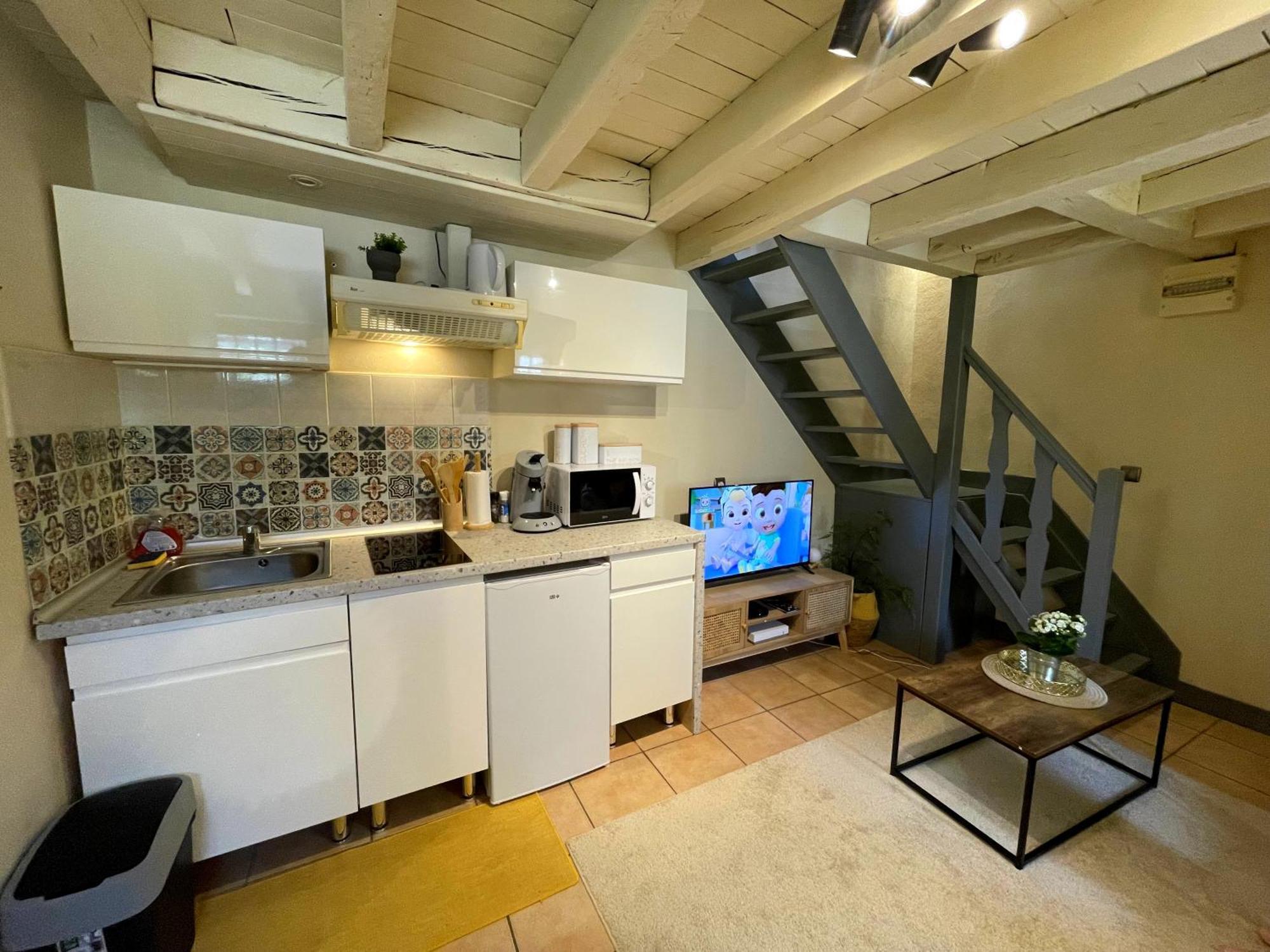 "Sainte Valiere", Appartement Calme Sur Cour Privative, Nevers Eksteriør billede
